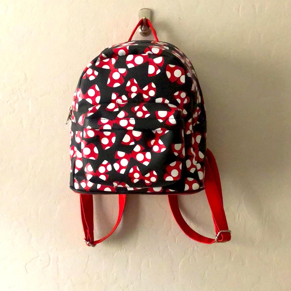 SOLD 02/26/22 Disney Minnie Mouse Mini Backpack